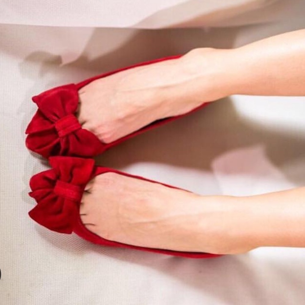 Barely worn Red Oversized Bow Genuine Suede Ballet Flats - Picture 2 of 4